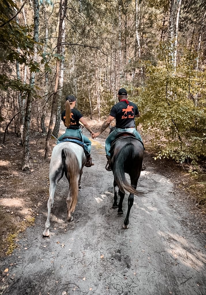 ŚWIAT WESTERNU-Care For Animals z miłości do zwierząt