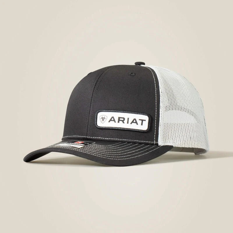ŚWIAT WESTERNU- Czapka Ariat Logo Trucker